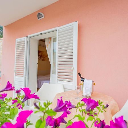 Baska Voda Apartments - Steps From The Beach, Free Parking, Central Location Εξωτερικό φωτογραφία