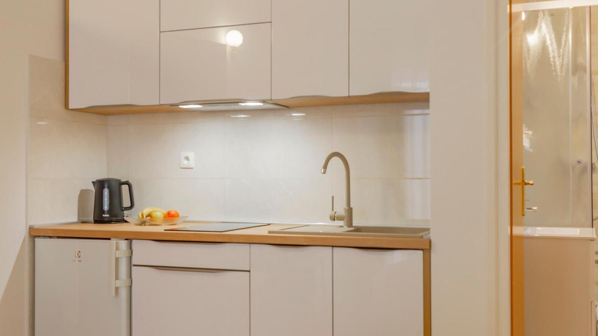 Baska Voda Apartments - Steps From The Beach, Free Parking, Central Location Εξωτερικό φωτογραφία