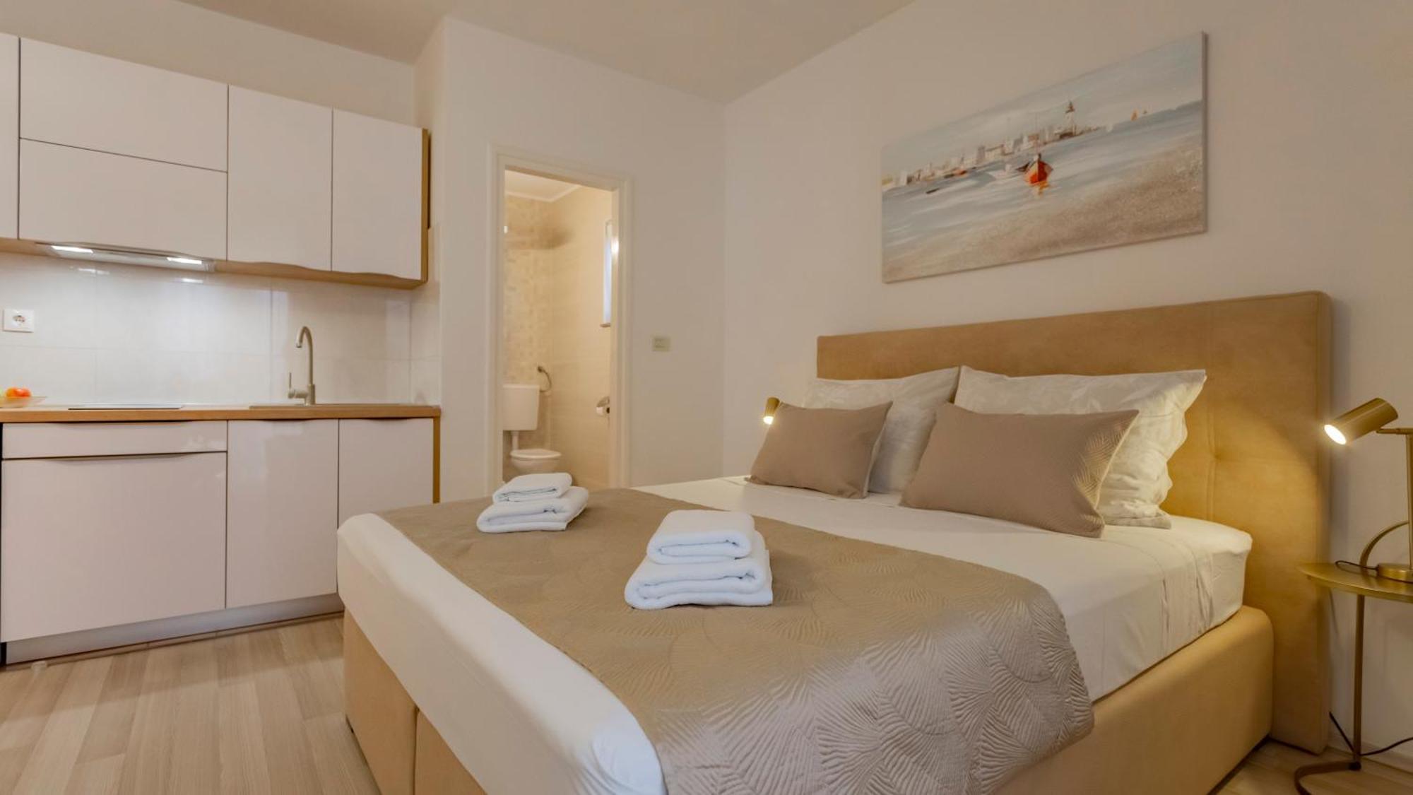 Baska Voda Apartments - Steps From The Beach, Free Parking, Central Location Εξωτερικό φωτογραφία