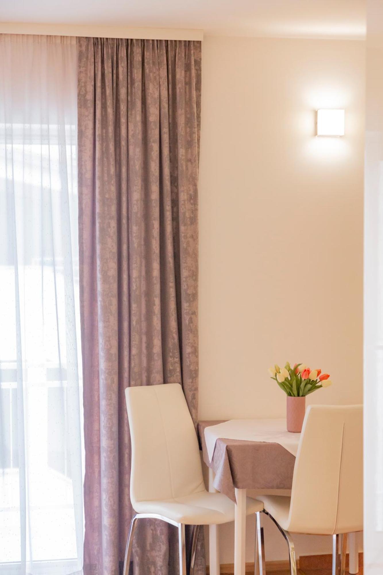 Baska Voda Apartments - Steps From The Beach, Free Parking, Central Location Εξωτερικό φωτογραφία