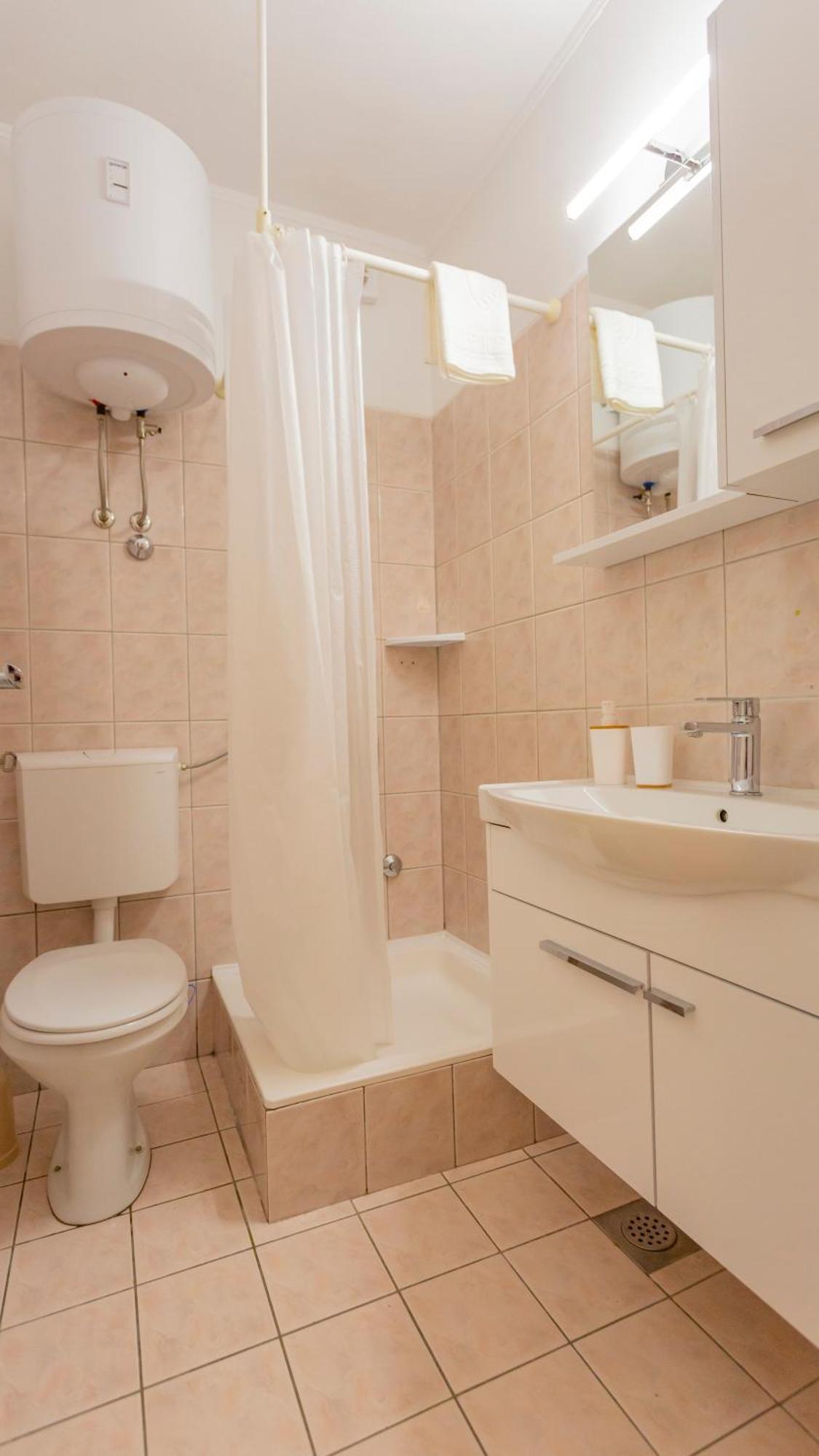Baska Voda Apartments - Steps From The Beach, Free Parking, Central Location Εξωτερικό φωτογραφία