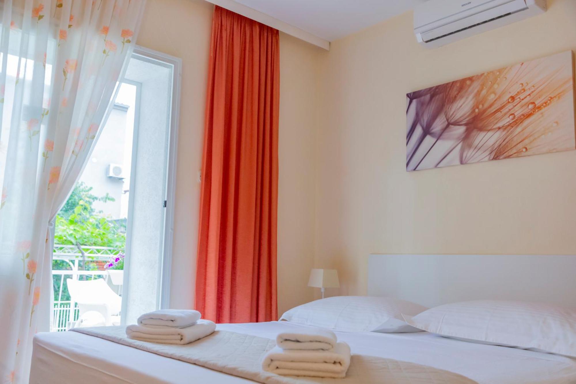 Baska Voda Apartments - Steps From The Beach, Free Parking, Central Location Εξωτερικό φωτογραφία