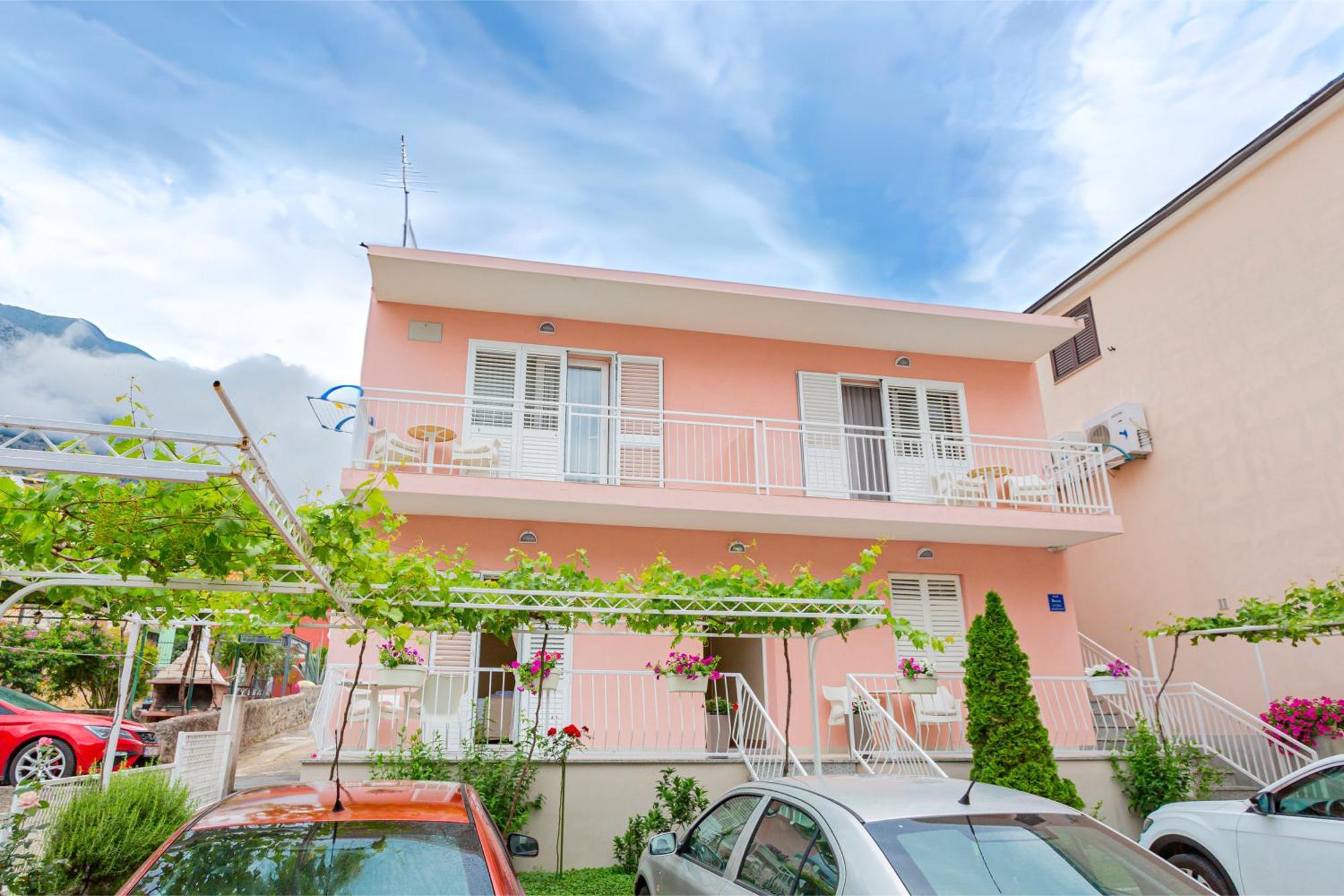 Baska Voda Apartments - Steps From The Beach, Free Parking, Central Location Εξωτερικό φωτογραφία